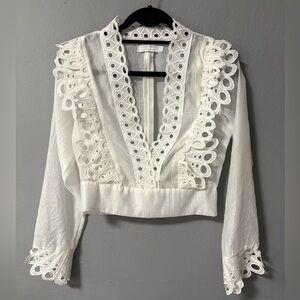 Muy Muy cut-out detail lace cropped white long sleeve blouse. Size Small